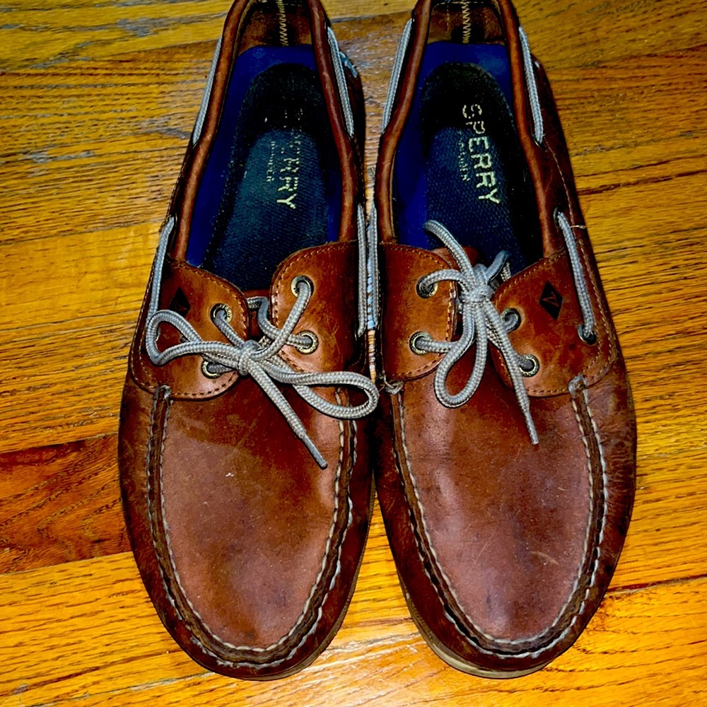 Sperry’s Mens size 13. Good condition.